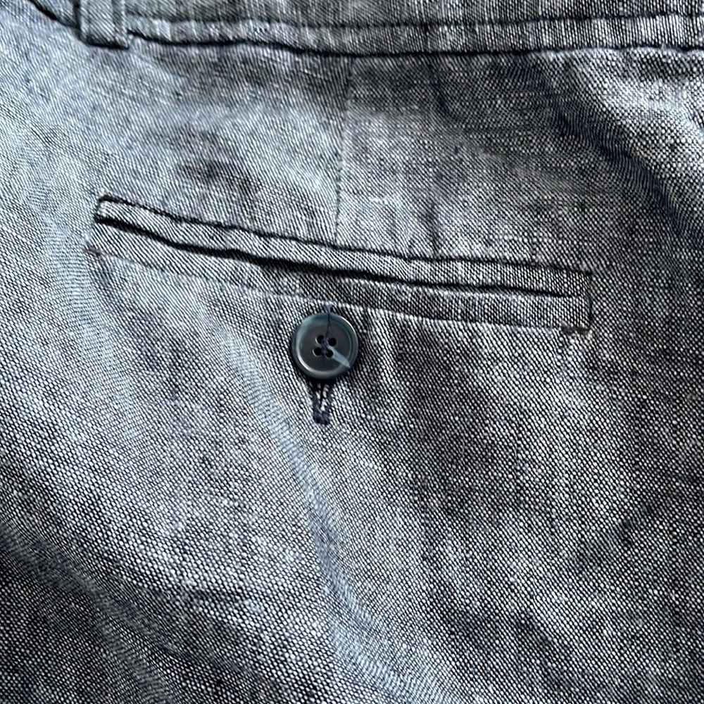 LINEN - Picture 5 of 8